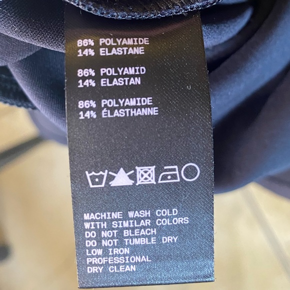 AWAY Travel- The Layover Pants Black Size Small - Picture 9 of 9